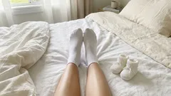 Bělost bez chemie: postup na bílé ponožky, který funguje i na zažranou špínu