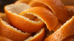 Citrusové slupky nevyhazujte: 6 chytrých tipů do domácnosti, kuchyně i na zahradu